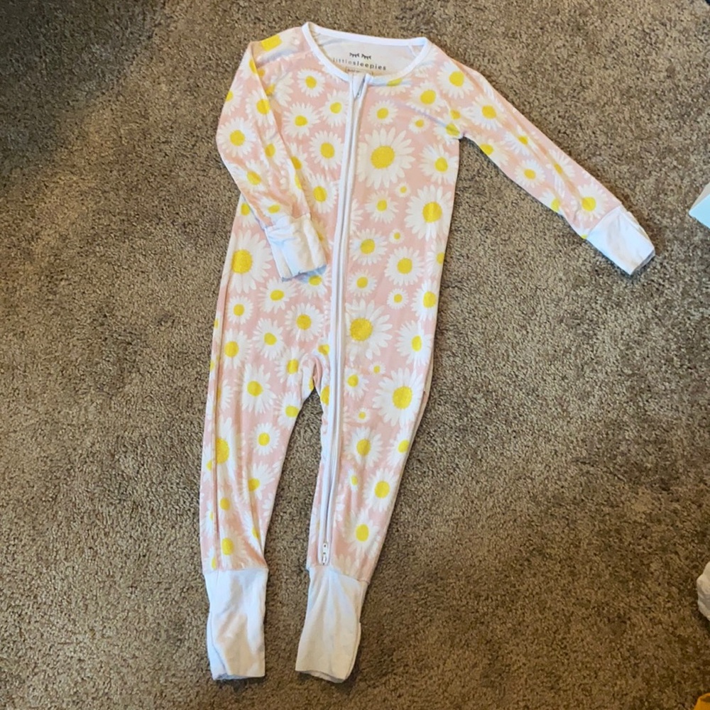 Little Sleepies Daisy's 6-12 months